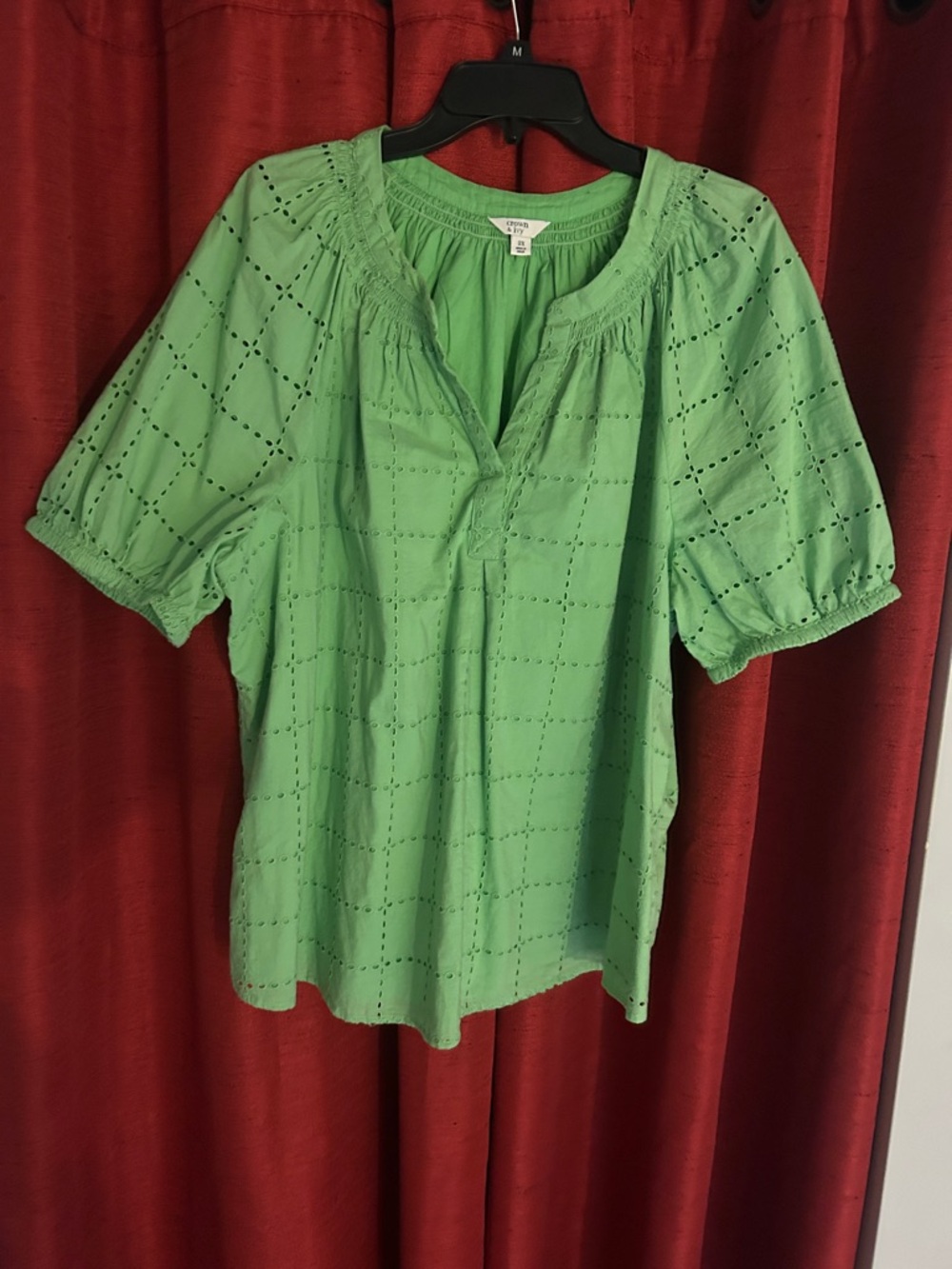 Crown & Ivy Green Eyelet Puff-Sleeve Blouse